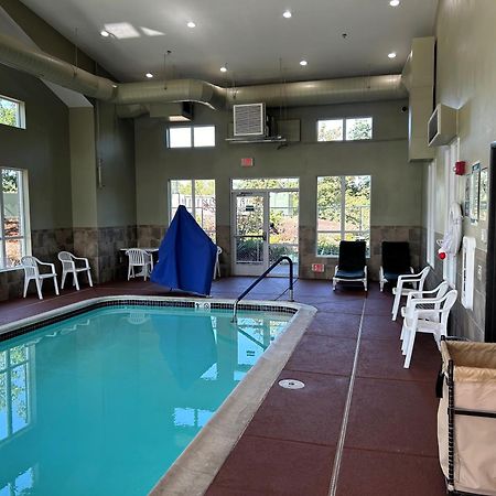 Comfort Inn & Suites Creswell Buitenkant foto