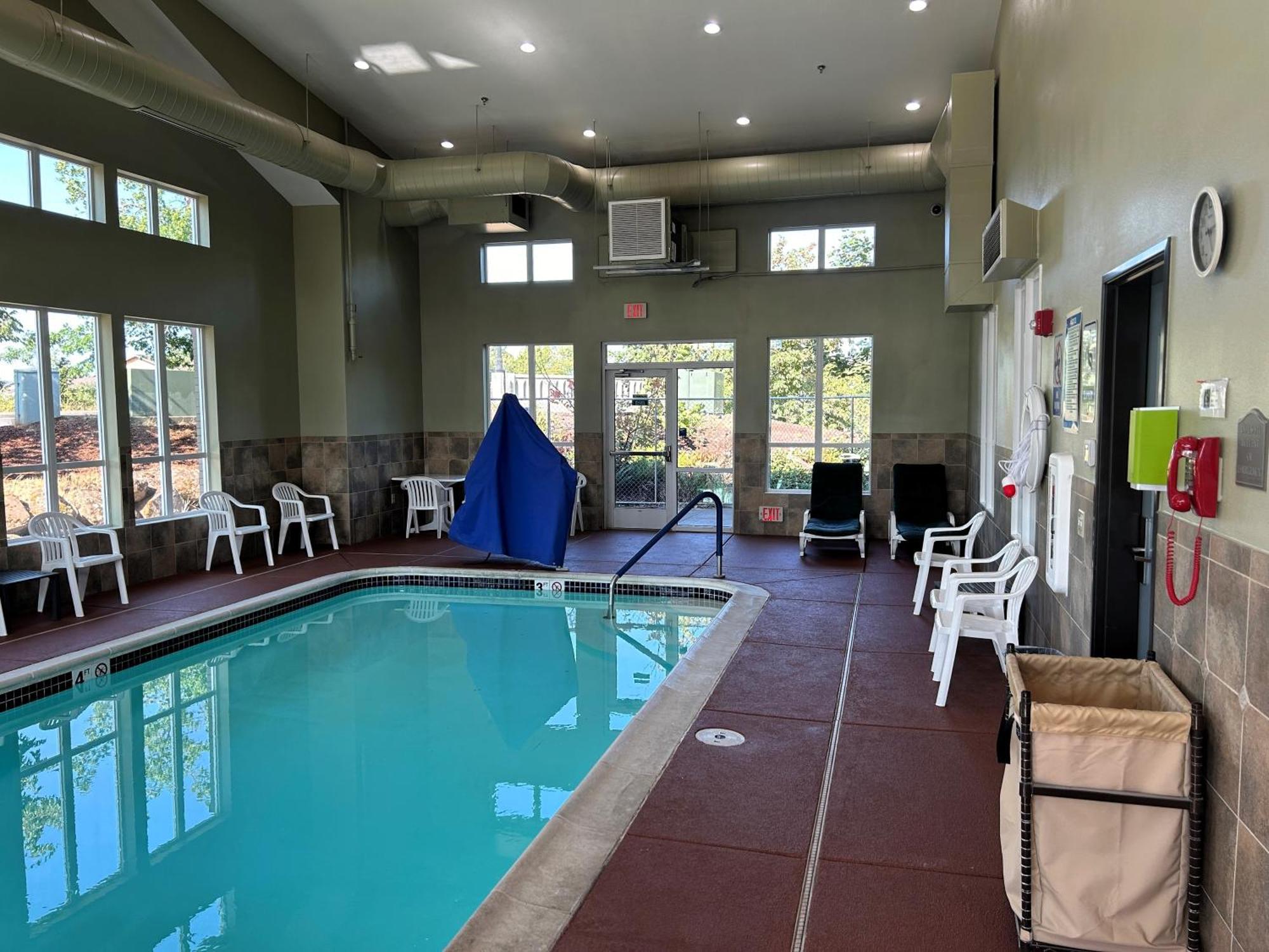 Comfort Inn & Suites Creswell Buitenkant foto