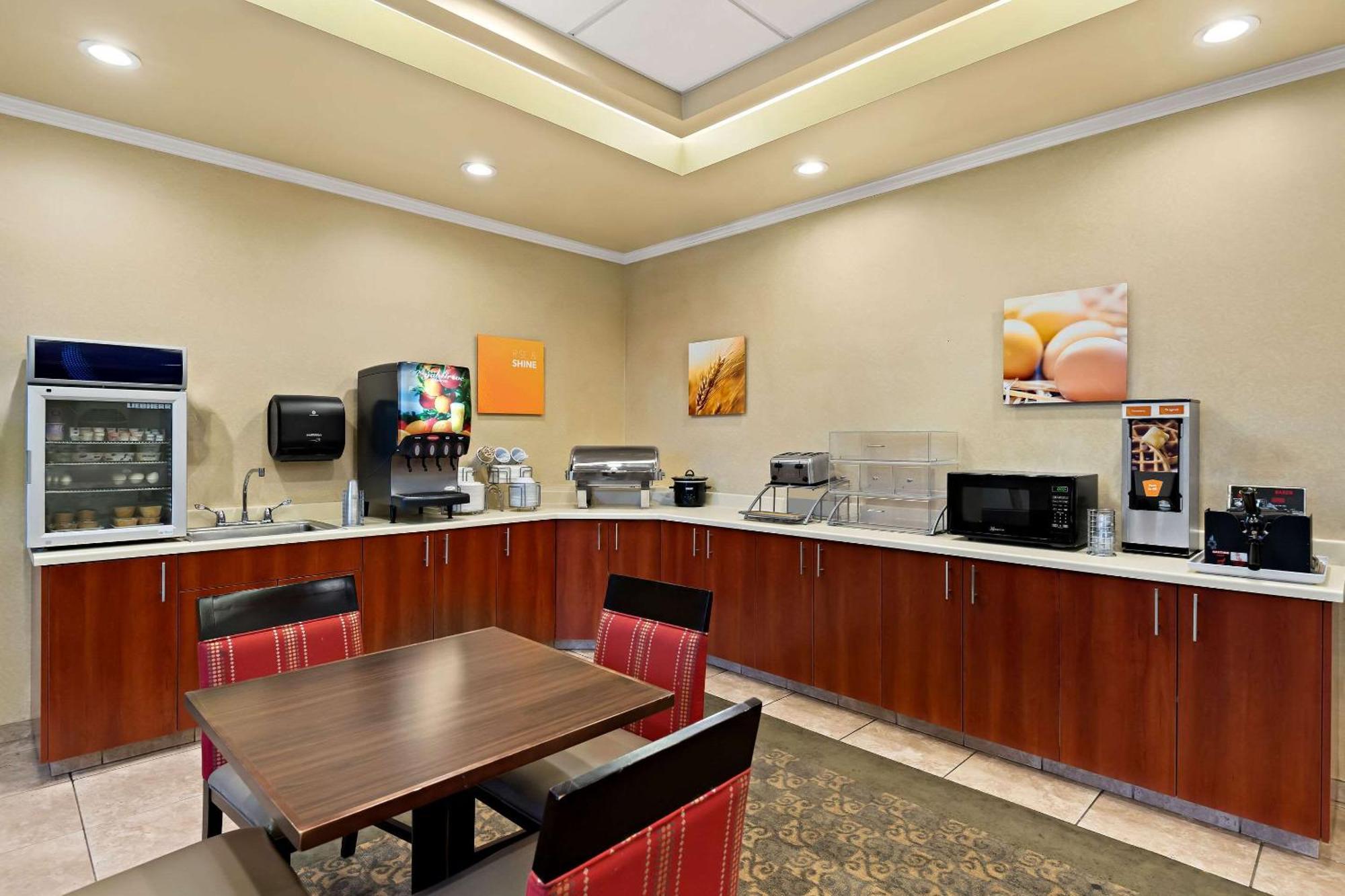 Comfort Inn & Suites Creswell Buitenkant foto