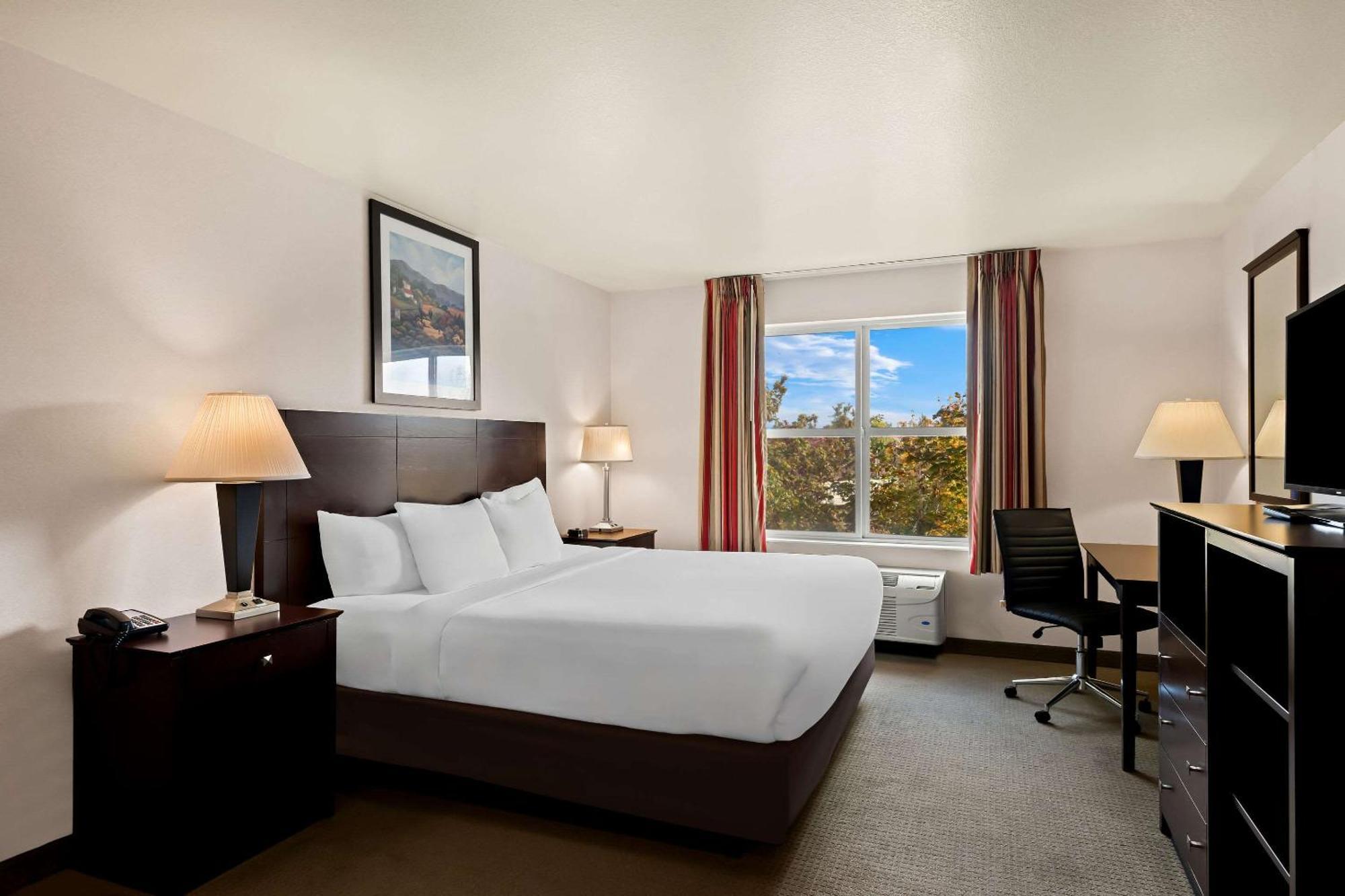 Comfort Inn & Suites Creswell Buitenkant foto