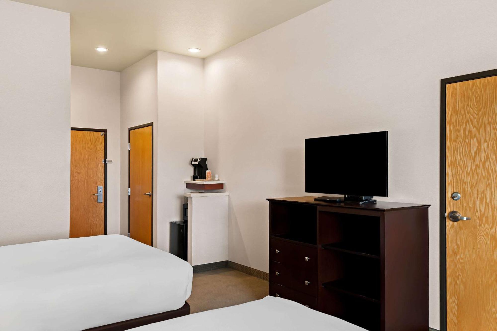 Comfort Inn & Suites Creswell Buitenkant foto