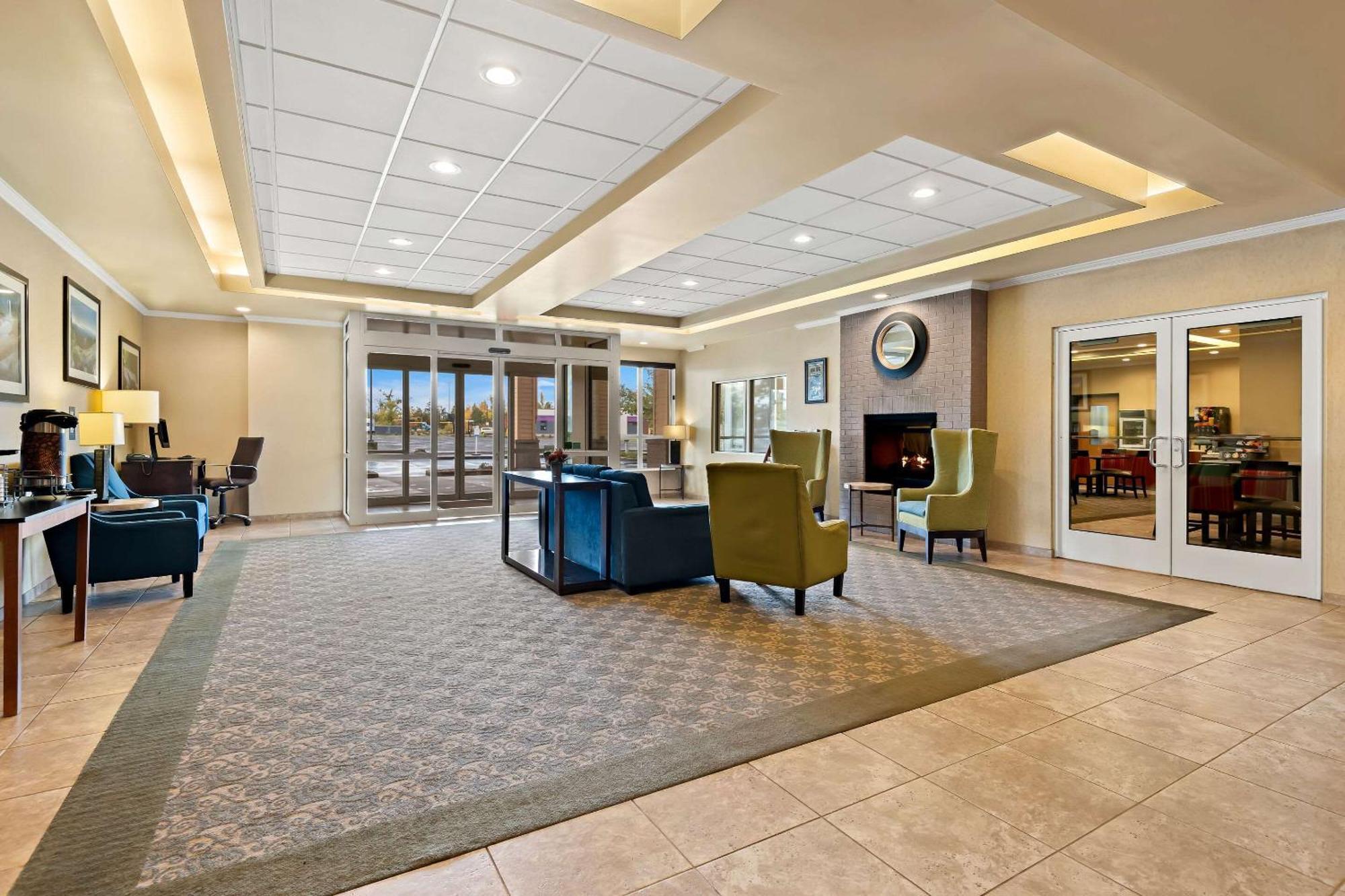 Comfort Inn & Suites Creswell Buitenkant foto