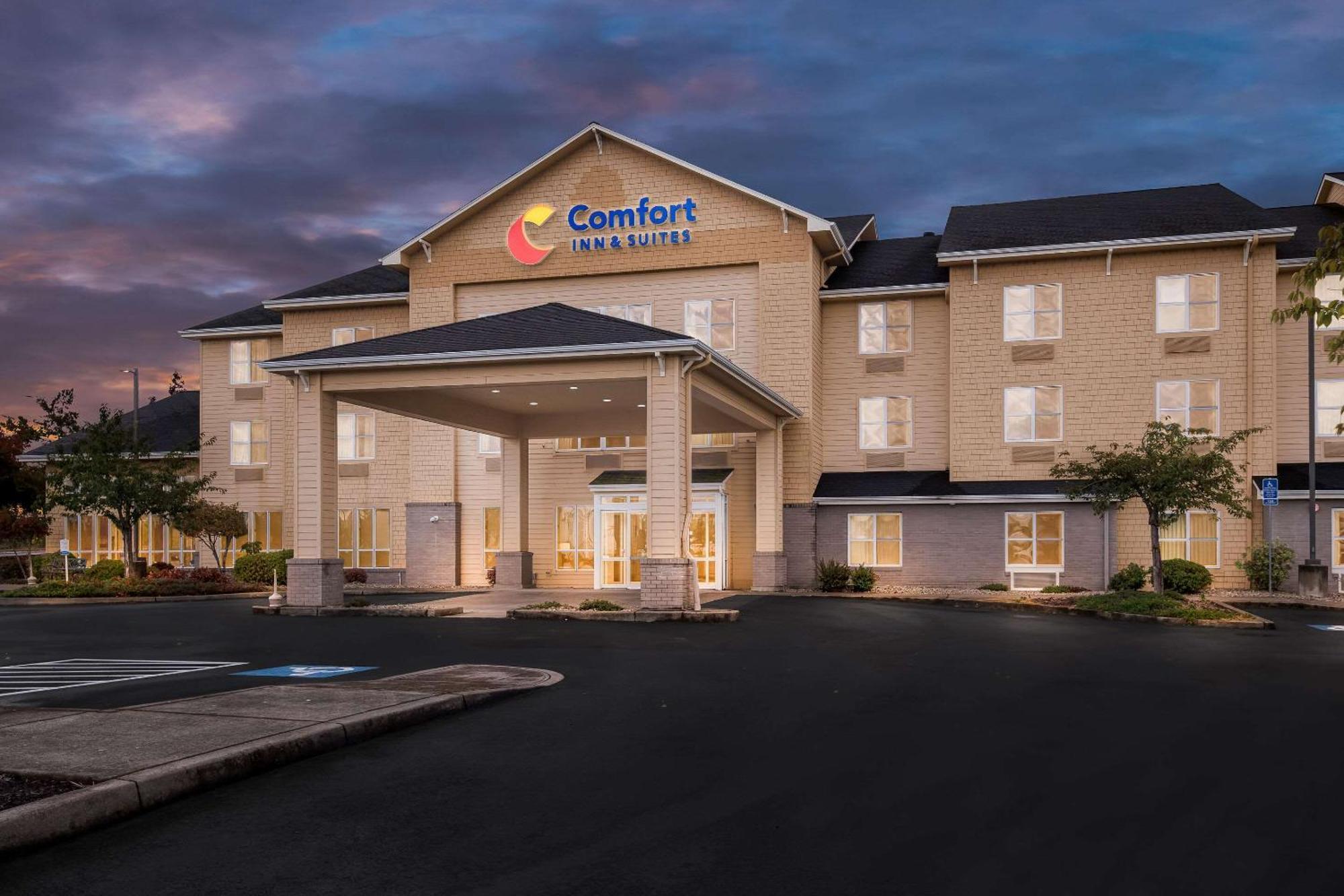 Comfort Inn & Suites Creswell Buitenkant foto