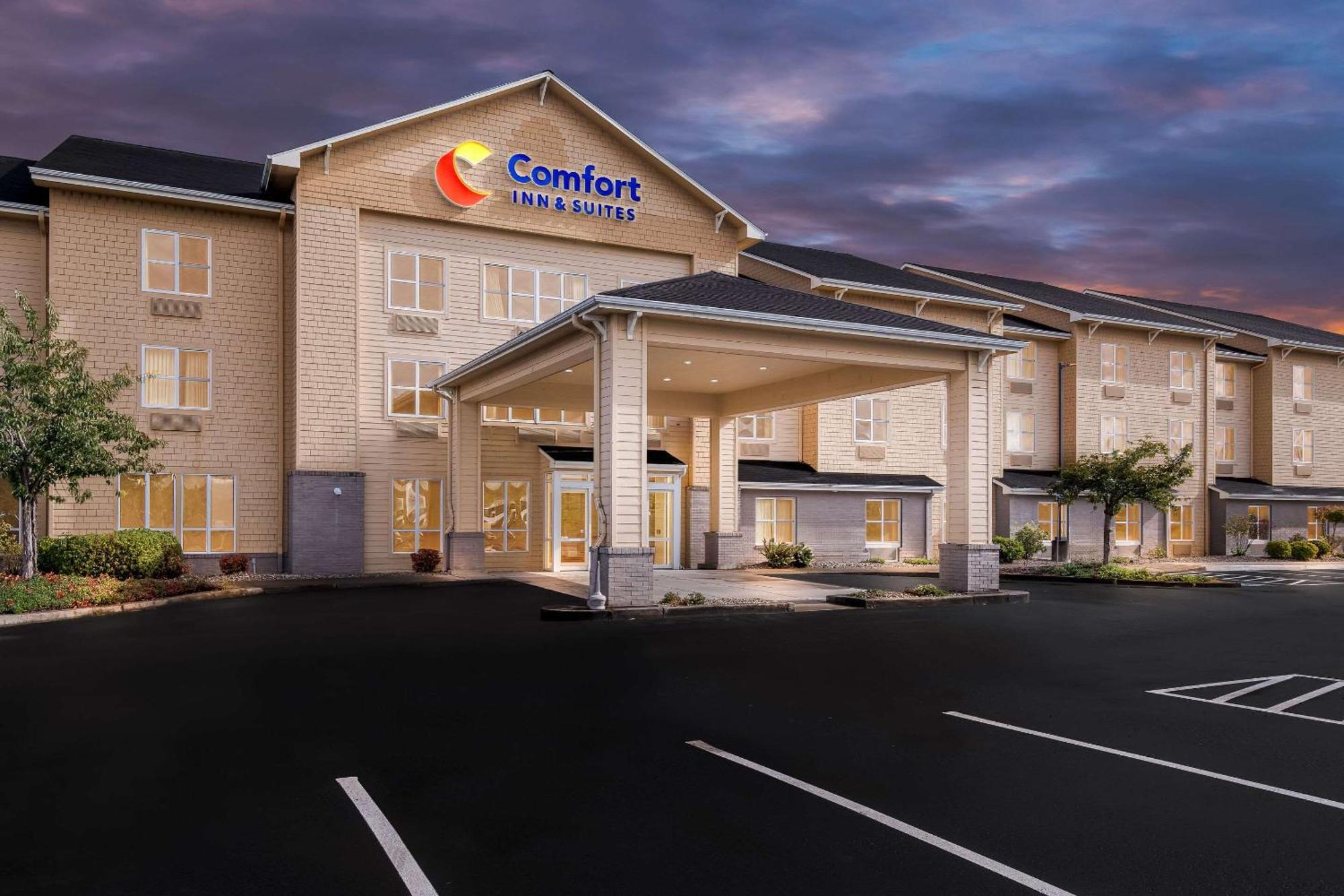 Comfort Inn & Suites Creswell Buitenkant foto